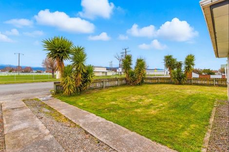 Photo of property in 2 Collingwood Street, Levin, 5510