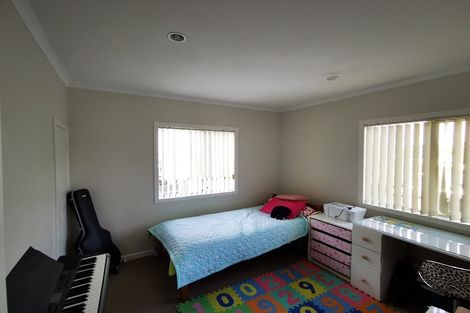 Photo of property in 1/138 Forrest Hill Road, Forrest Hill, Auckland, 0620