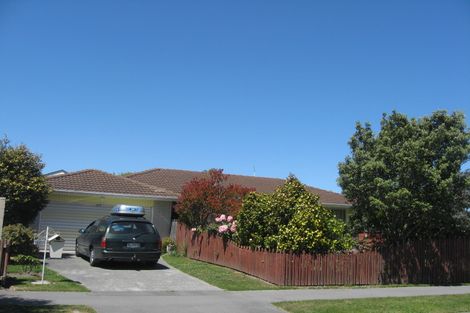 Photo of property in 48 Oldwood Street, Bishopdale, Christchurch, 8053