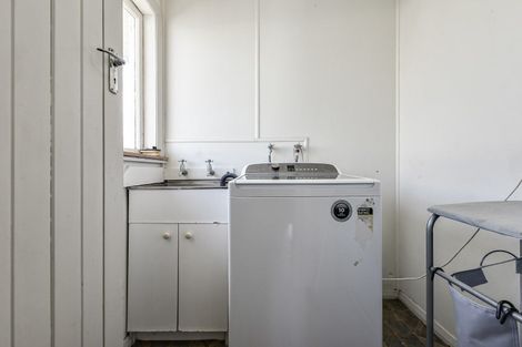 Photo of property in 142 Tuhikaramea Road, Dinsdale, Hamilton, 3204