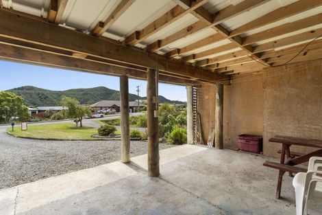 Photo of property in 12 Moana View Road, Waikawa, Picton, 7220