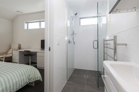 Photo of property in 32 Dickens Street, Addington, Christchurch, 8024