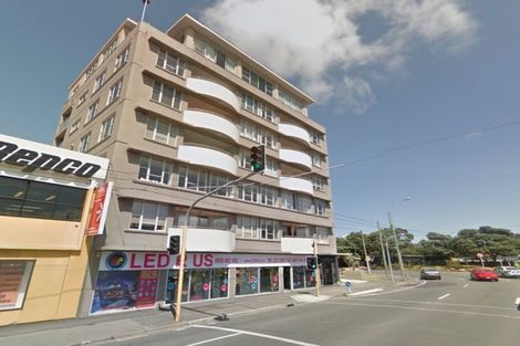 Photo of property in Grandstand Apartments, 11/80 Kent Terrace, Mount Victoria, Wellington, 6011