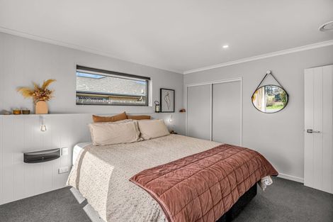 Photo of property in 6 Dunlops Crescent, Marshland, Christchurch, 8083