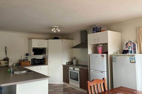 Photo of property in 194 High Street North, Carterton, 5713