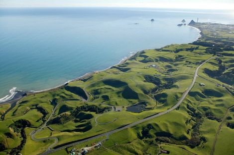 Photo of property in 29 Washer Road, Omata, New Plymouth, 4374