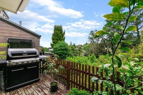 Photo of property in 9 Menear Lane, Hillcrest, Auckland, 0627