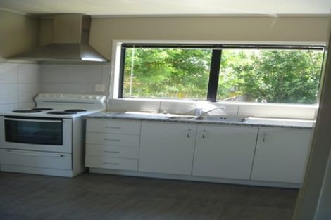 Photo of property in 1/8 Senecio Place, Weymouth, Auckland, 2103