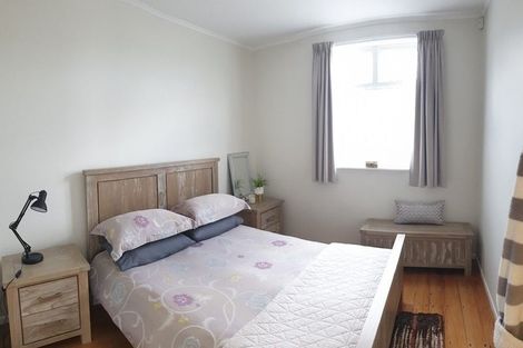 Photo of property in 5 West Coast Road, Glen Eden, Auckland, 0602