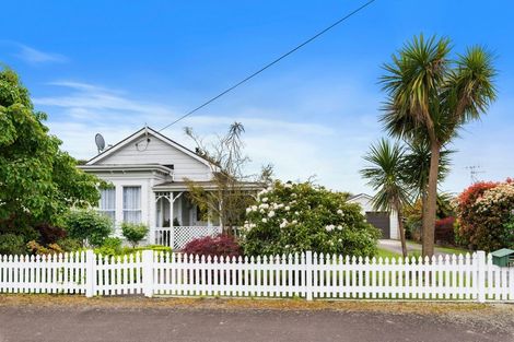 Photo of property in 165 Cambridge Street, Levin, 5510