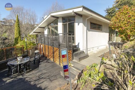Photo of property in 16 Burns Road, Hospital Hill, Napier, 4110