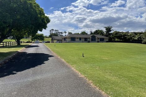 Photo of property in 9 Broadwood Rise, Kumeu, 0892