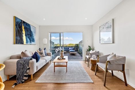 Photo of property in 8/72 Kitchener Road, Milford, Auckland, 0620