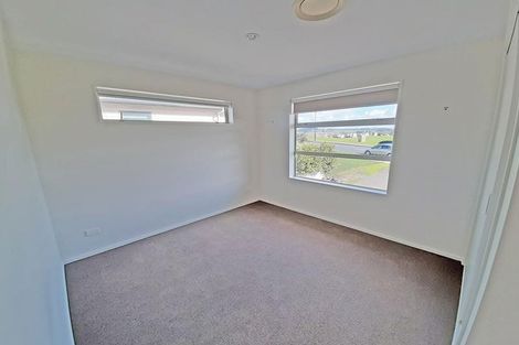 Photo of property in 12 Butler Stoney Crescent, Silverdale, 0932