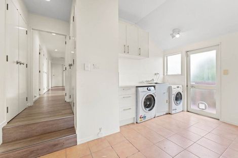 Photo of property in 26 Vintage Drive, Henderson, Auckland, 0612