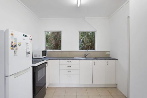 Photo of property in 82c Woodglen Road, Glen Eden, Auckland, 0602