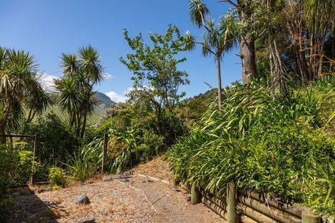 Photo of property in 17 Beach Place, Havelock, 7100