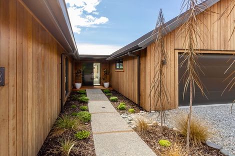 Photo of property in 8 Ellesmere Avenue, Jacks Point, Queenstown, 9371