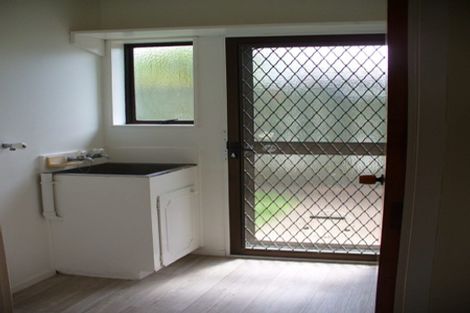 Photo of property in 3/2 Moana Avenue, Belmont, Auckland, 0622