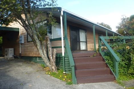 Photo of property in 1/12 Netherlands Avenue, Kelston, Auckland, 0602