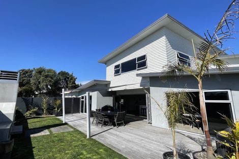 Photo of property in 1242 Papamoa Beach Road, Papamoa Beach, Papamoa, 3118