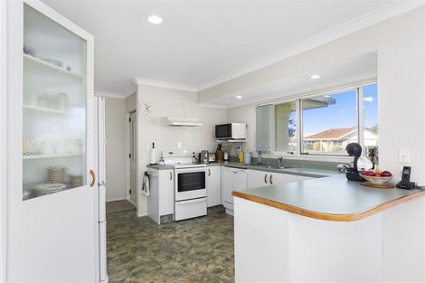 Photo of property in 81 Pacific View Road, Papamoa Beach, Papamoa, 3118