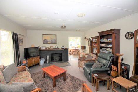 Photo of property in 13 Chamberlain Street, Dannevirke, 4930