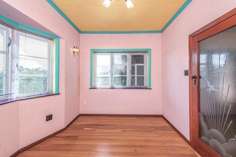 Photo of property in 49 Selwyn Crescent, College Estate, Whanganui, 4500