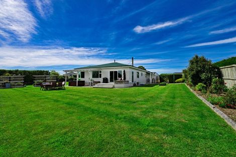 Photo of property in 2 Neva Street, Fortrose, Invercargill, 9875