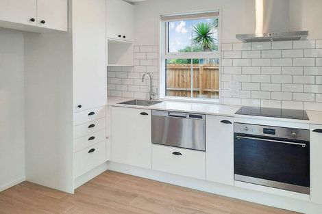 Photo of property in 2/63 Hills Road, Edgeware, Christchurch, 8013