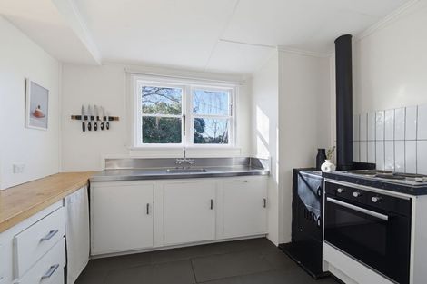 Photo of property in 13 Harker Street, Waipawa, 4210