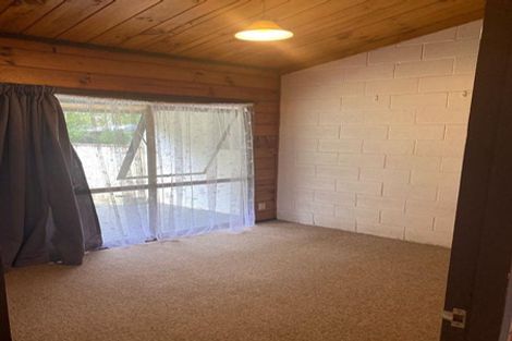 Photo of property in 3/89 Pinehaven Road, Pinehaven, Upper Hutt, 5019