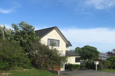 Photo of property in 17 Dornoch Place, Papakowhai, Porirua, 5024