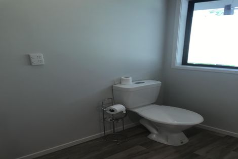 Photo of property in 18a Elliston Crescent, Stanmore Bay, Whangaparaoa, 0932