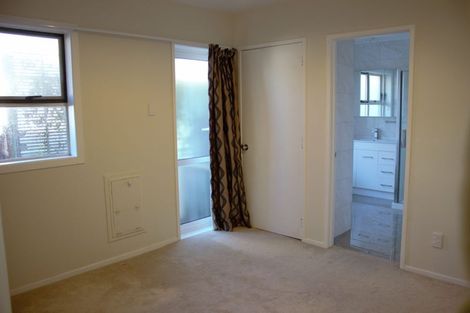 Photo of property in 1/143 Shakespeare Road, Milford, Auckland, 0620