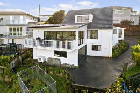 Photo of property in 88a Dowse Drive, Maungaraki, Lower Hutt, 5010