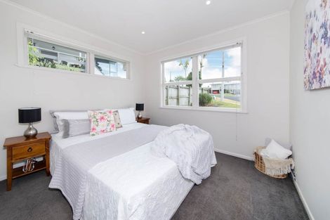 Photo of property in 13 James Street, Glenfield, Auckland, 0629