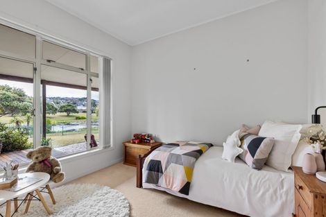 Photo of property in 9 Lakeside Drive, Orewa, 0931