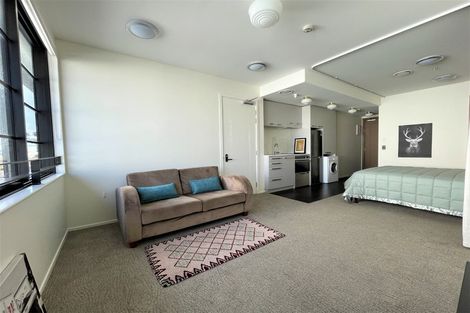 Photo of property in 102/3 Roxburgh Street, Mount Victoria, Wellington, 6011