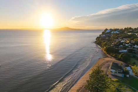 Photo of property in 12/423 Beach Road, Mairangi Bay, Auckland, 0630