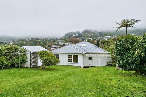 Photo of property in 13 Roy Street, Tawa, Wellington, 5028