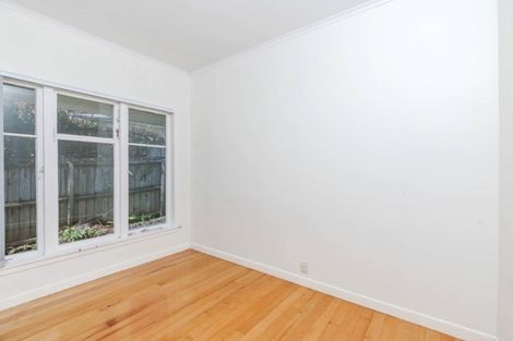 Photo of property in 2/1280 New North Road, Avondale, Auckland, 1026