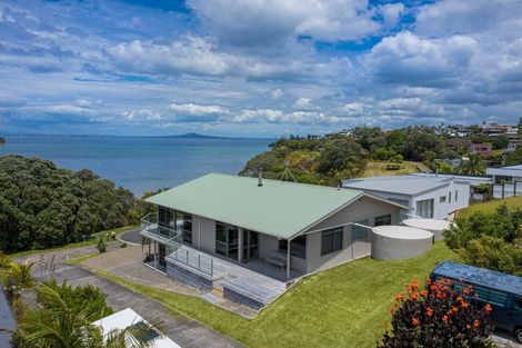 Photo of property in 84 Shakespear Road, Army Bay, Whangaparaoa, 0930
