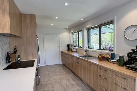 Photo of property in 15 Mirfield Place, Russley, Christchurch, 8042