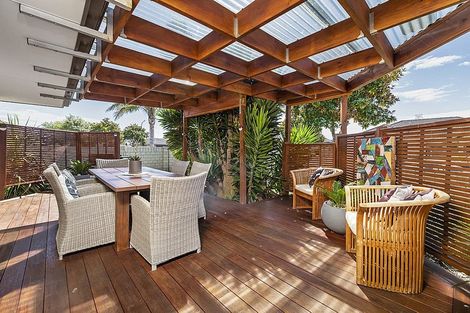 Photo of property in 9 Coles Cove, Papamoa Beach, Papamoa, 3118