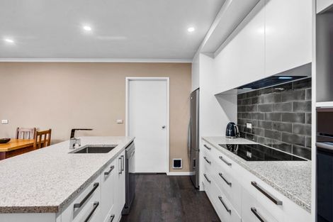 Photo of property in 11 Lewis Way, Poraiti, Napier, 4112
