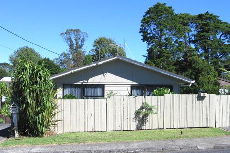 Photo of property in 1/23 Cron Avenue, Te Atatu South, Auckland, 0610