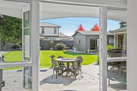 Photo of property in 688b Main North Road, Belfast, Christchurch, 8051