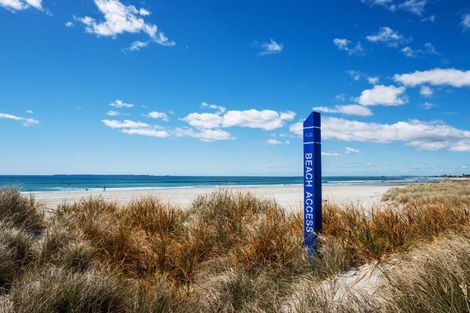 Photo of property in Vivaldi Apartments, 2/48 Marine Parade, Mount Maunganui, 3116