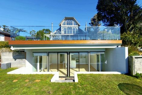 Photo of property in 6 Cliff Road, Torbay, Auckland, 0630